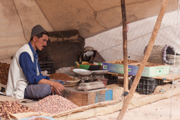 Ida ou Gourd, Marché hebdomadaire, weekly market